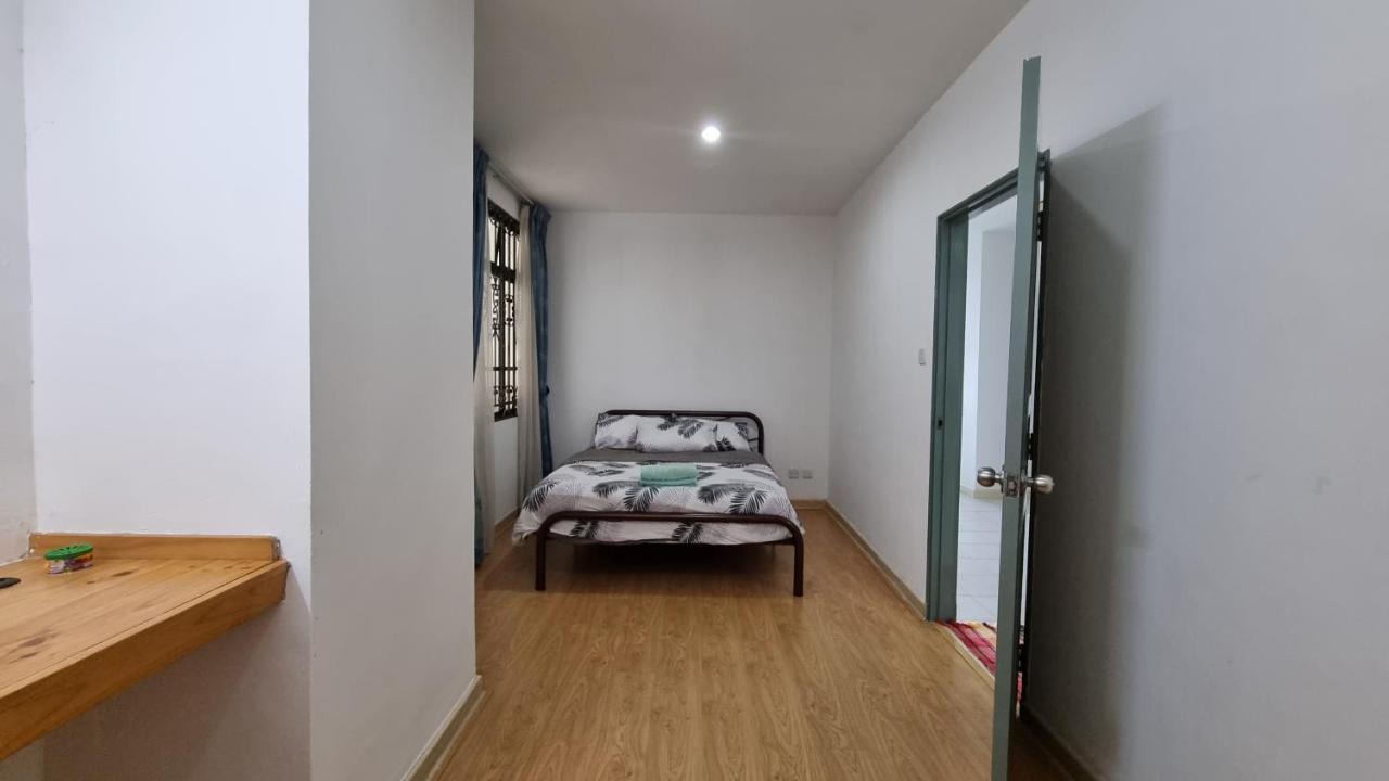 Kenyalang Emerald Riverine Homestay Kuching Luaran gambar