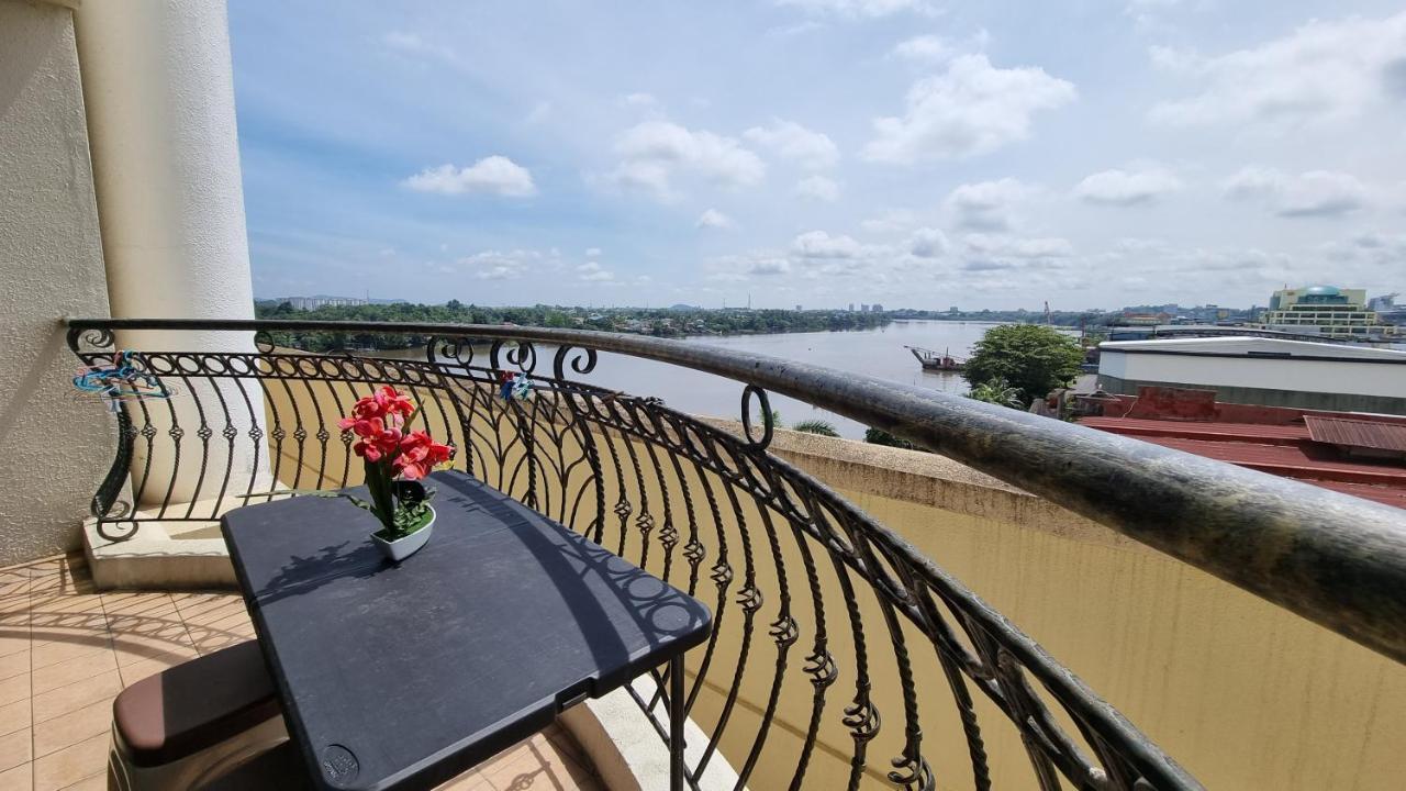 Kenyalang Emerald Riverine Homestay Kuching Luaran gambar