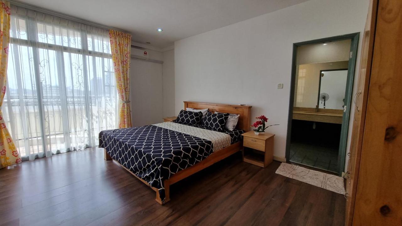 Kenyalang Emerald Riverine Homestay Kuching Luaran gambar